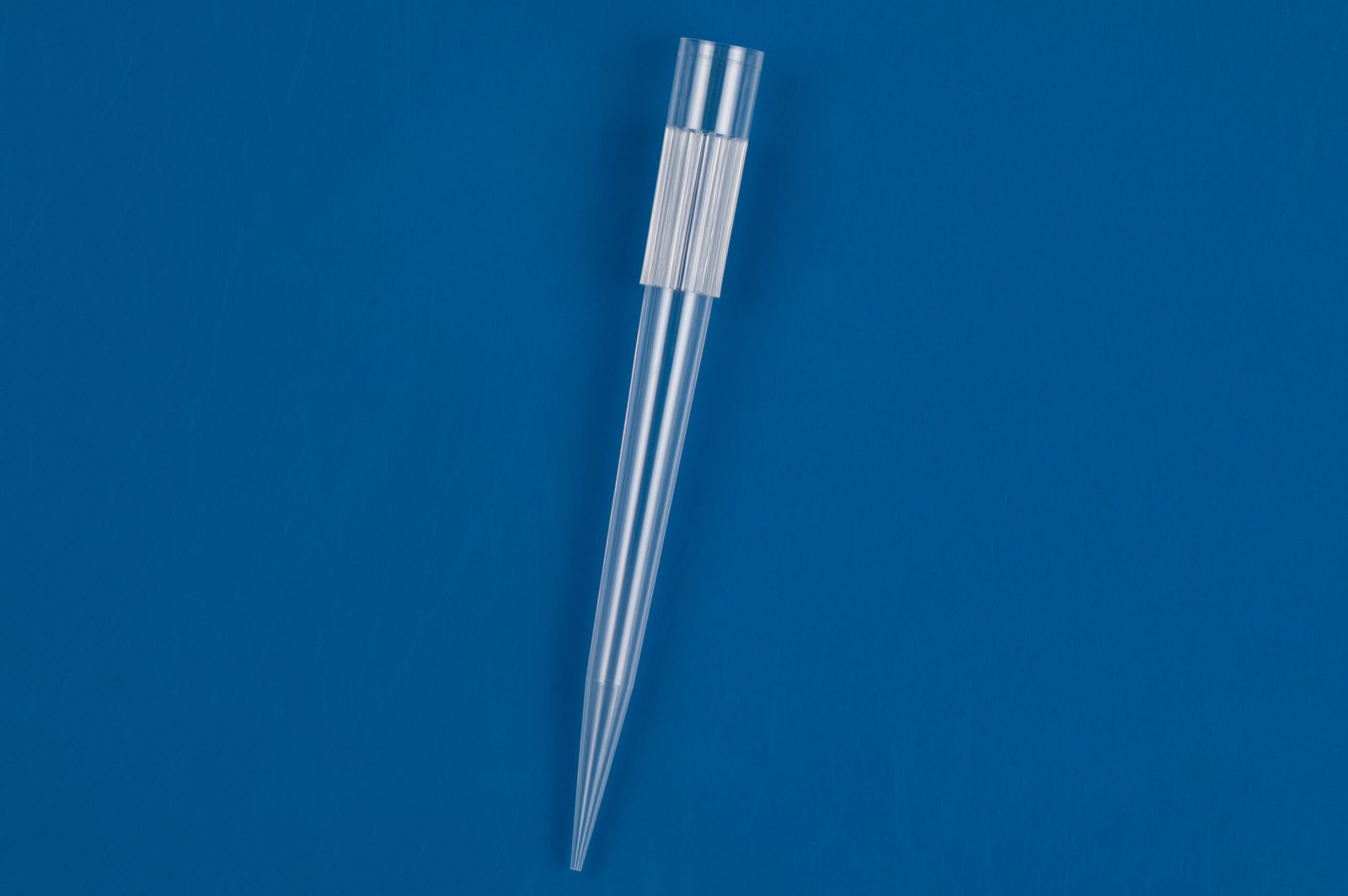 303061-scaled-1.jpg Rainin LTS 1000ul Pipette Tips, Clear, Racked, Sterile, 96/rack, 10 racks/pk, 50 racks/cs - Image 1