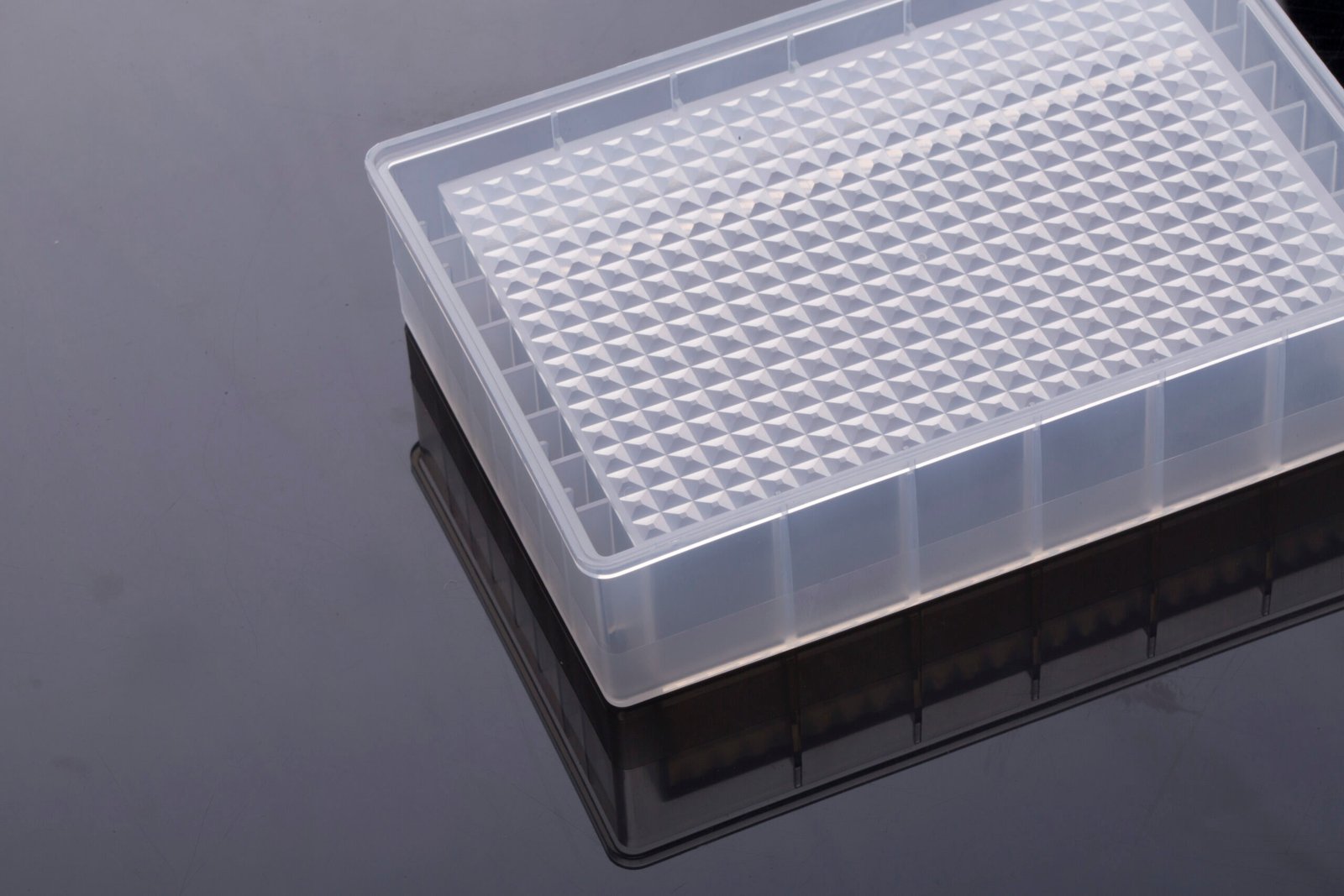 360104-scaled-1.jpg Reservoir, single well, 384 channel troughs, high profile (195ml, No Cap), Non-Sterile, 10/pk, 50/cs - Image 1