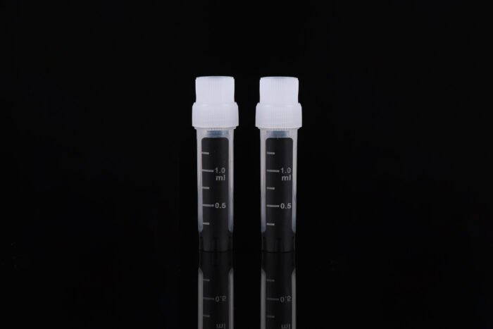 3D Barcode 1.8 mL Cryogenic Vial, Self-Standing, External Thread, 10*10/rack, 10 racks /cs, 1000 vials/cs - Image 1