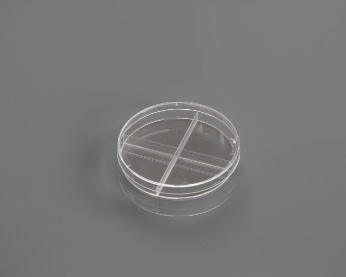 100 x 15 mm Petri Dish, X-Plate (4-section), stackable, sterile, 20/pk, 500/cs - Image 1