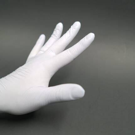 Nitrile gloves with oats extractions, powder free, a patented coating recognized by the FDA as a skin protectant, M, 100/pk, 1000/cs