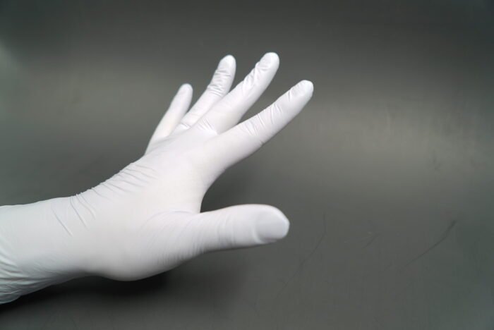 Nitrile gloves with oats extractions, powder free, a patented coating recognized by the FDA as a skin protectant, L, 100/pk, 1000/cs - Image 1